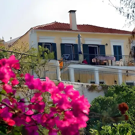 Case de vacanță Dionos With Jacuzzi Asos