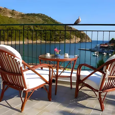 Dionos With Jacuzzi * Asos