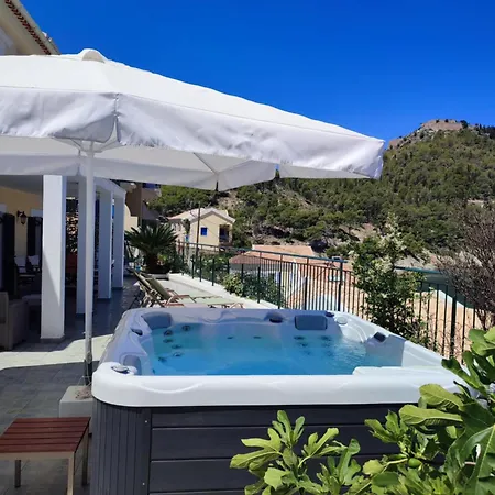 Dionos With Jacuzzi * Asos