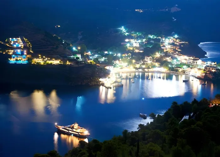 בית נופש Dionos With Jacuzzi