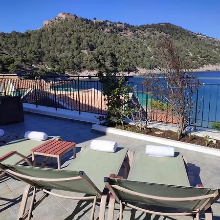 Prázdninový dům Dionos With Jacuzzi