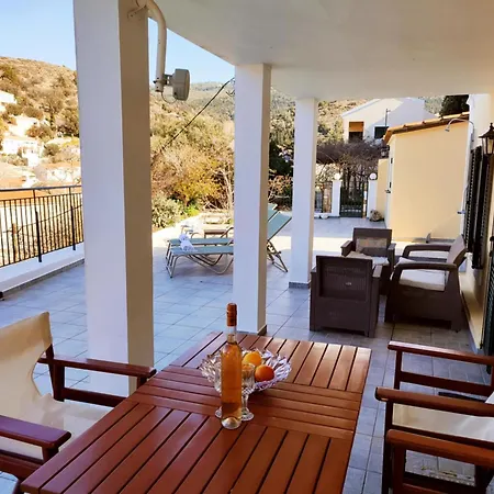 Dionos With Jacuzzi *