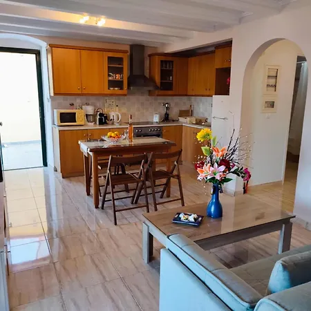 Dionos With Jacuzzi * Asos